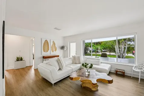 1910 NE 17th Terrace Fort Lauderdale FL 33305