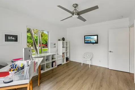 1910 NE 17th Terrace Fort Lauderdale FL 33305