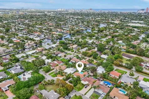 1910 NE 17th Terrace Fort Lauderdale FL 33305
