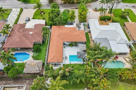 1910 NE 17th Terrace Fort Lauderdale FL 33305