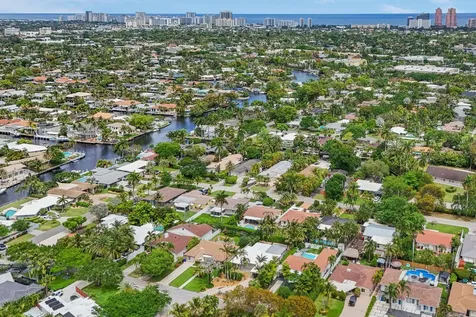 1910 NE 17th Terrace Fort Lauderdale FL 33305
