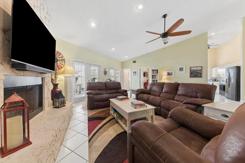 237 NW 69th Street Boca Raton FL 33487
