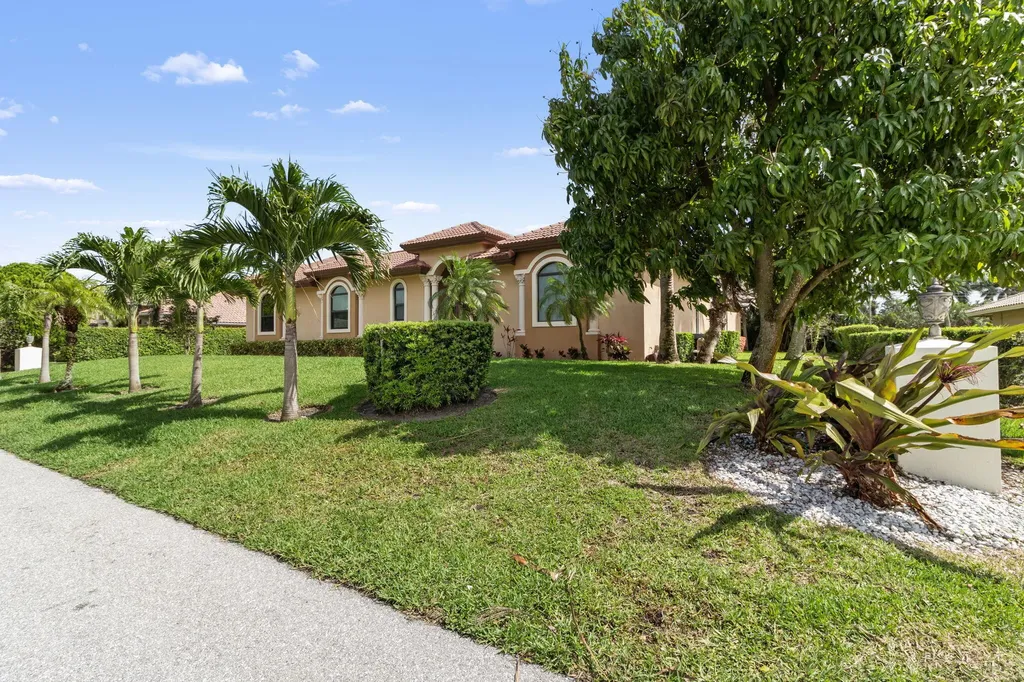 4190 Gleneagles Drive Boynton Beach FL 33436