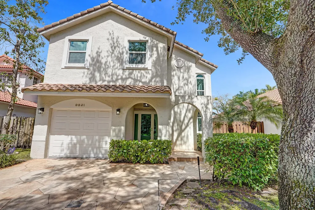 9821 NW 5th Place Plantation FL 33324