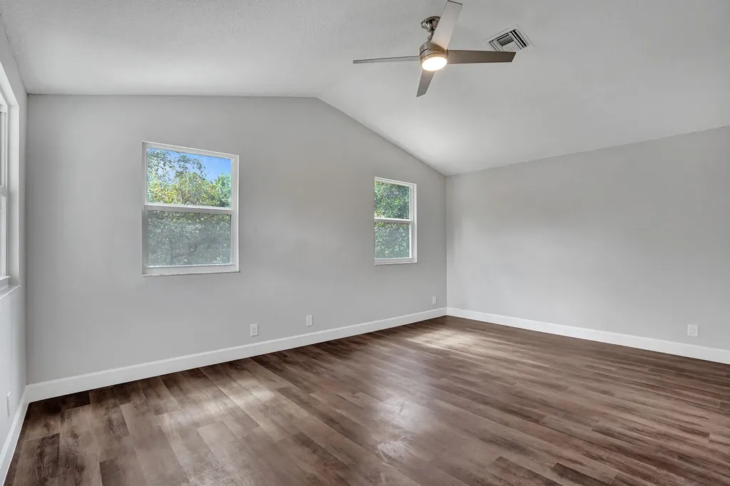 9821 NW 5th Place Plantation FL 33324