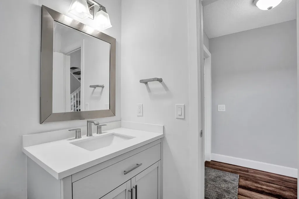 9821 NW 5th Place Plantation FL 33324