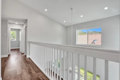 9821 NW 5th Place Plantation FL 33324