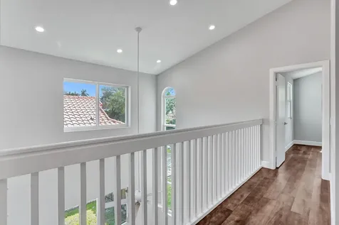 9821 NW 5th Place Plantation FL 33324