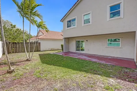 9821 NW 5th Place Plantation FL 33324