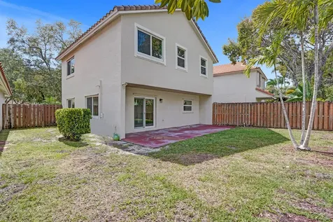 9821 NW 5th Place Plantation FL 33324