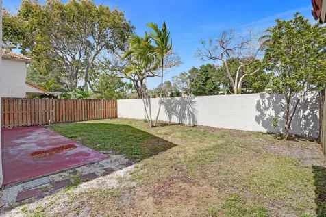 9821 NW 5th Place Plantation FL 33324