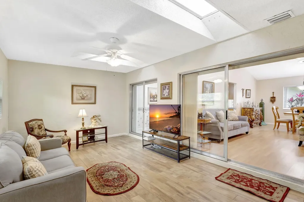 178 Ramblewood Circle Royal Palm Beach FL 33411