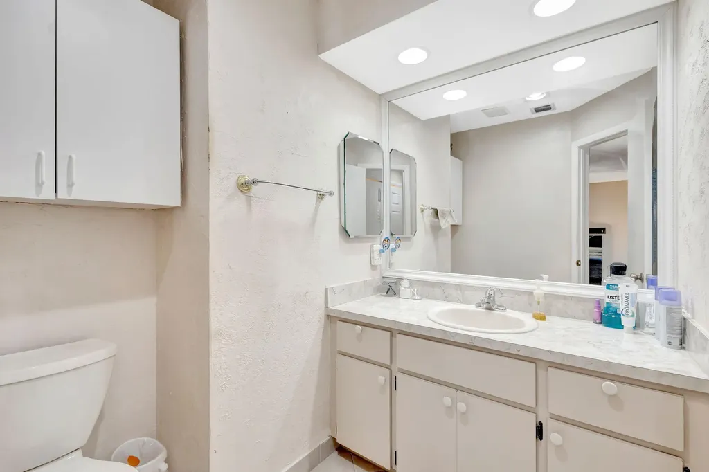 178 Ramblewood Circle Royal Palm Beach FL 33411
