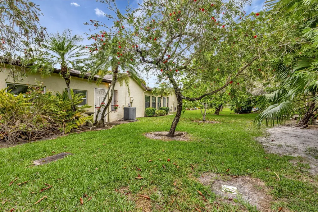 178 Ramblewood Circle Royal Palm Beach FL 33411