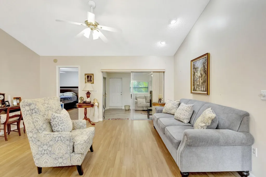 178 Ramblewood Circle Royal Palm Beach FL 33411
