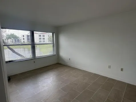 208 Lake Pointe Drive Oakland Park FL 33309