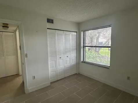 208 Lake Pointe Drive Oakland Park FL 33309