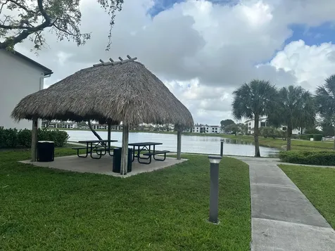 208 Lake Pointe Drive Oakland Park FL 33309