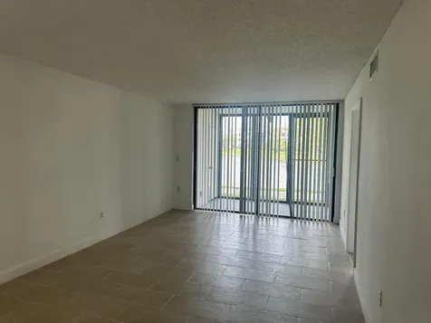 208 Lake Pointe Drive Oakland Park FL 33309