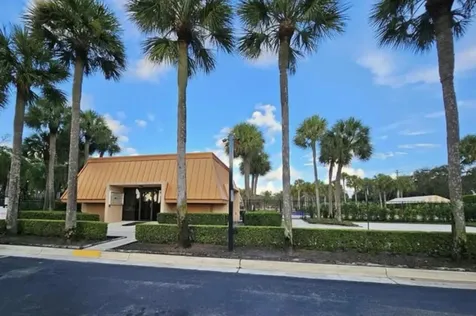 197 Charter Way West Palm Beach FL 33407