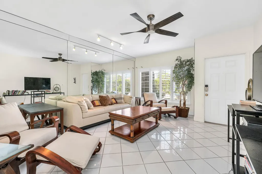 584 SE 20th Avenue Deerfield Beach FL 33441