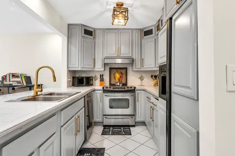 584 SE 20th Avenue Deerfield Beach FL 33441