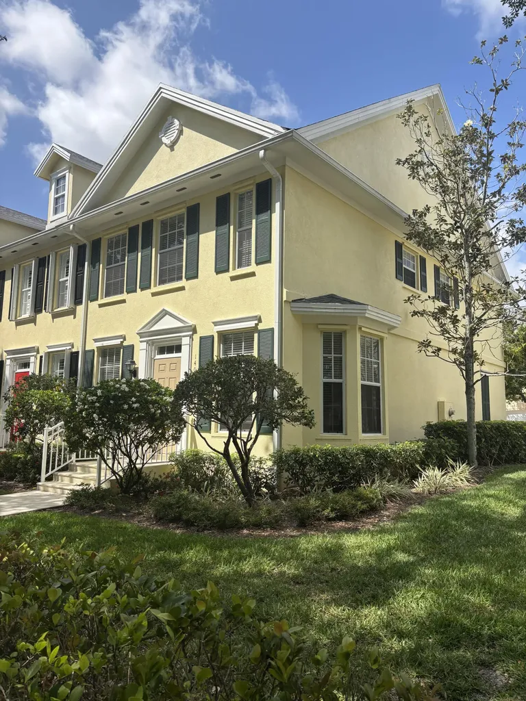 140 Day Lily Drive Jupiter FL 33458