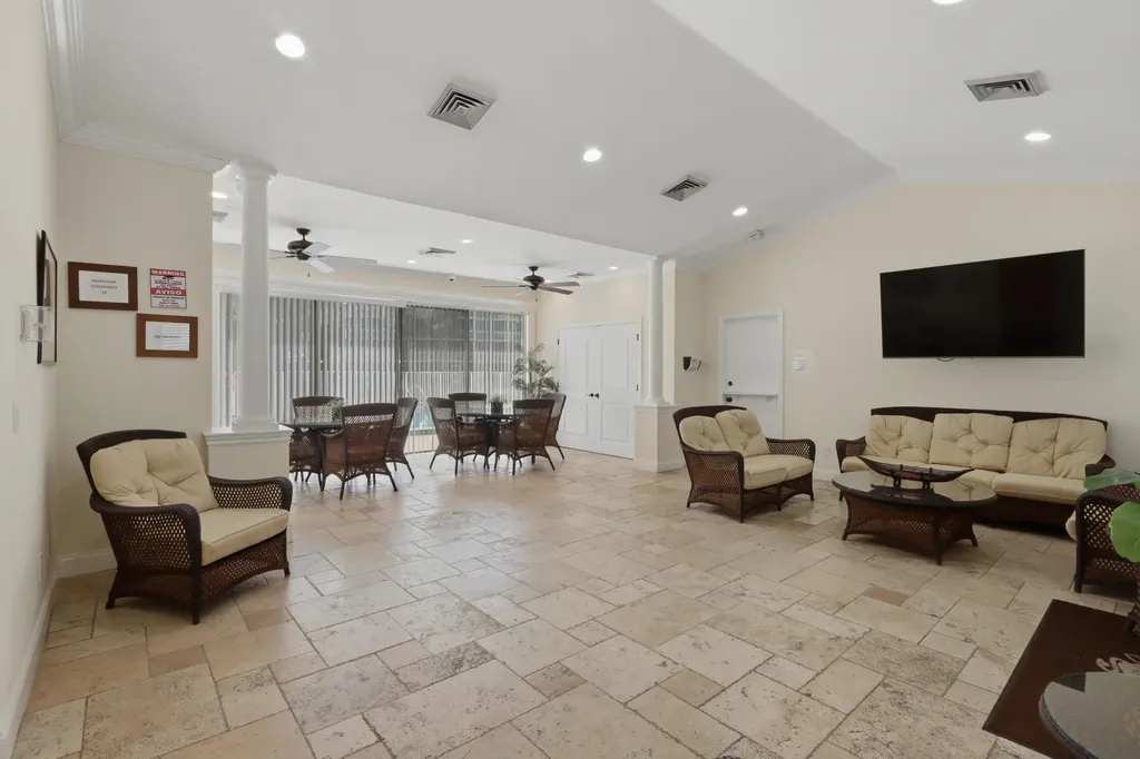 6133 Balboa Circle Boca Raton FL 33433