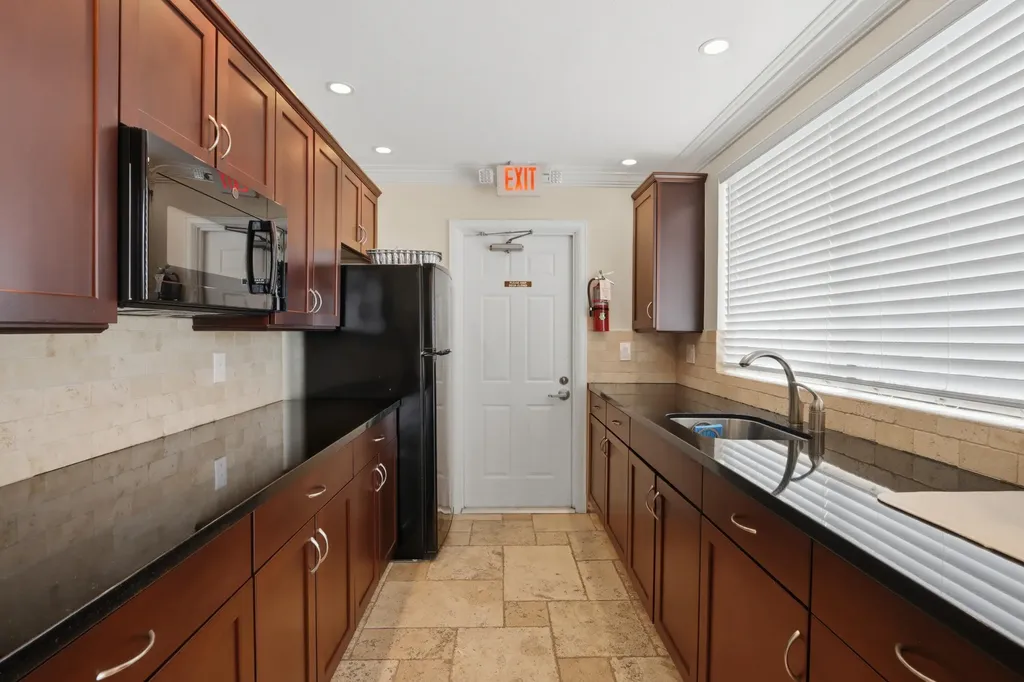 6133 Balboa Circle Boca Raton FL 33433