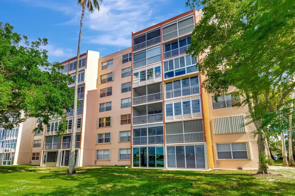 14623 Bonaire Boulevard Delray Beach FL 33446