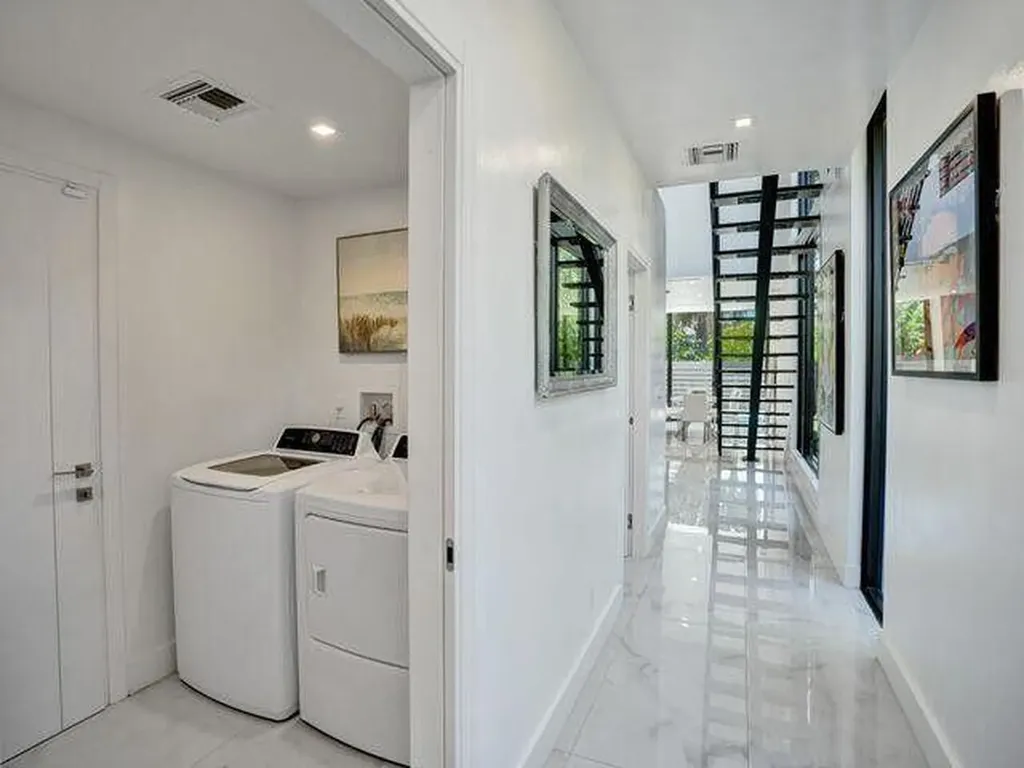 2514 NE 21st Street Fort Lauderdale FL 33305