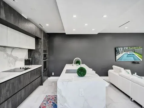 2514 NE 21st Street Fort Lauderdale FL 33305