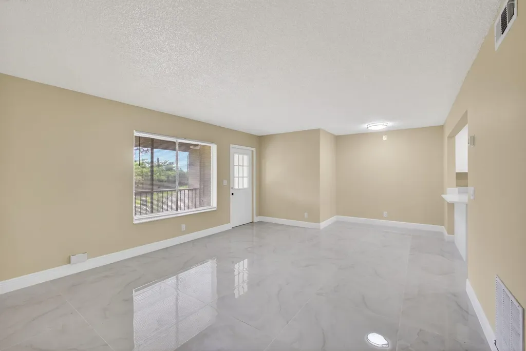 4947 Sable Pine Circle West Palm Beach FL 33417