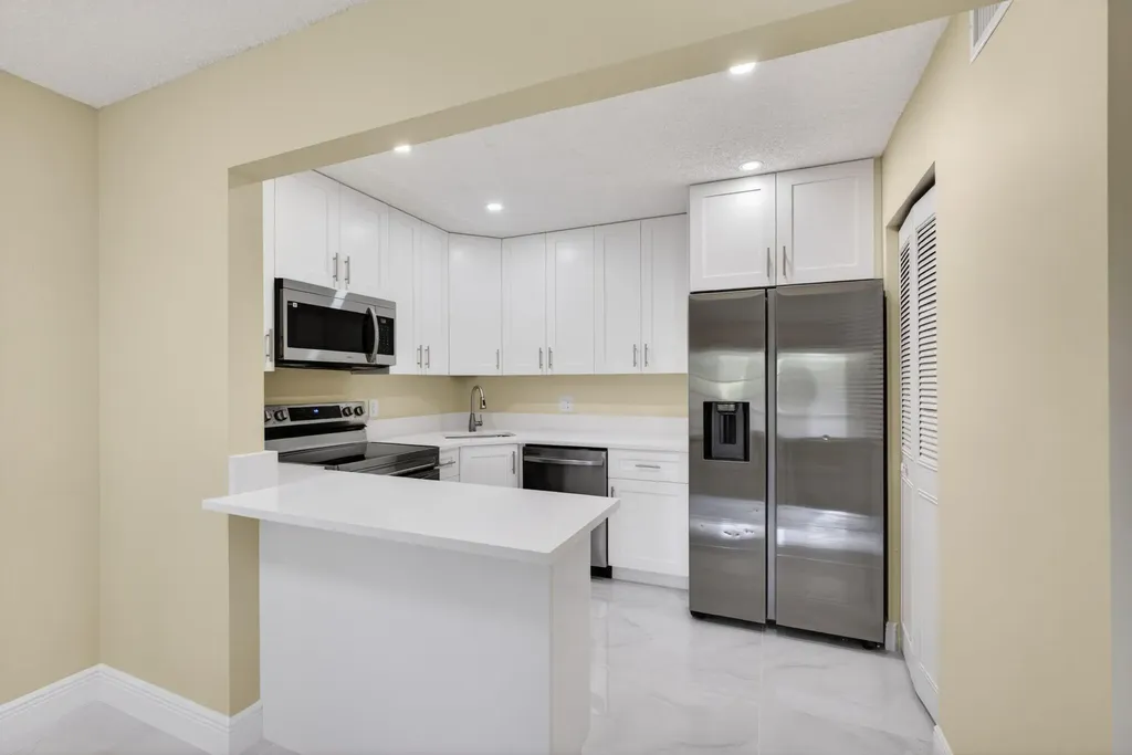 4947 Sable Pine Circle West Palm Beach FL 33417