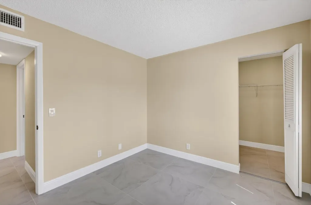 4947 Sable Pine Circle West Palm Beach FL 33417