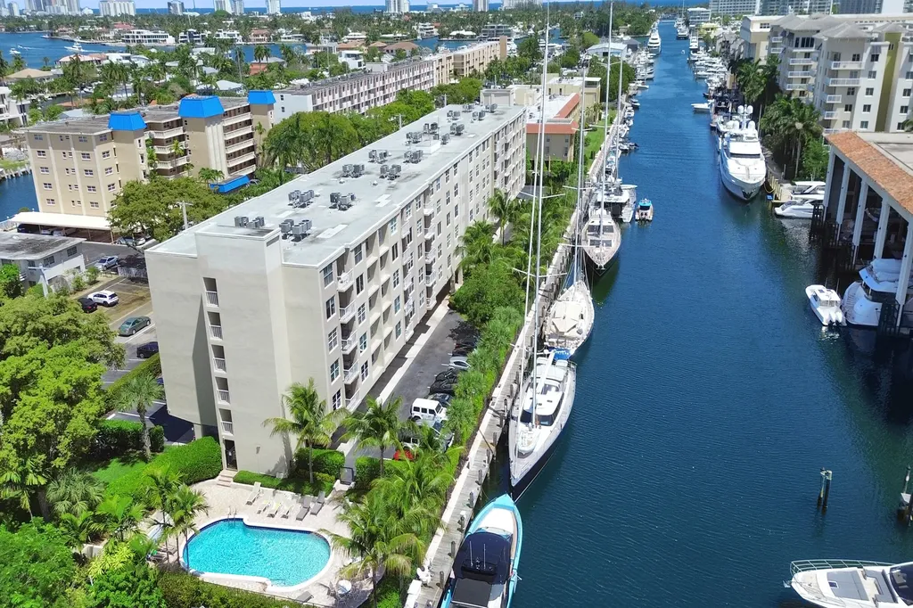 1600 SE 15th Street Fort Lauderdale FL 33316
