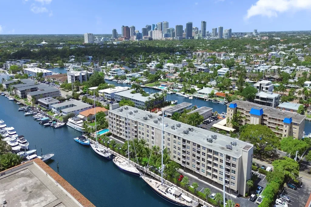 1600 SE 15th Street Fort Lauderdale FL 33316