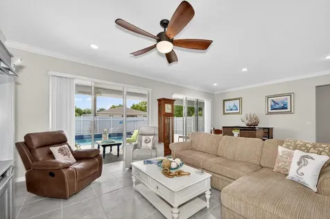 8236 100th Avenue Vero Beach FL 32967