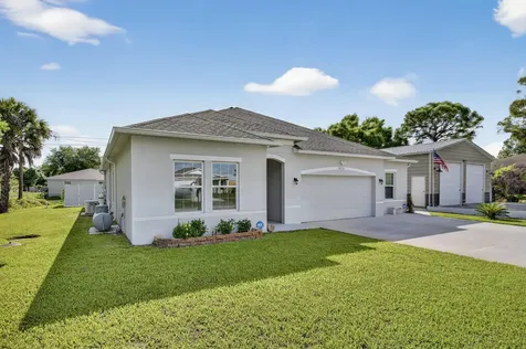 8236 100th Avenue Vero Beach FL 32967