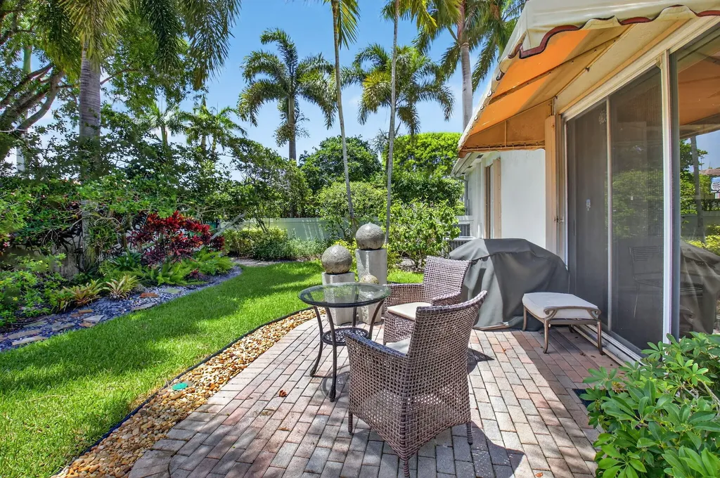 2374 NW 23rd Road Boca Raton FL 33434