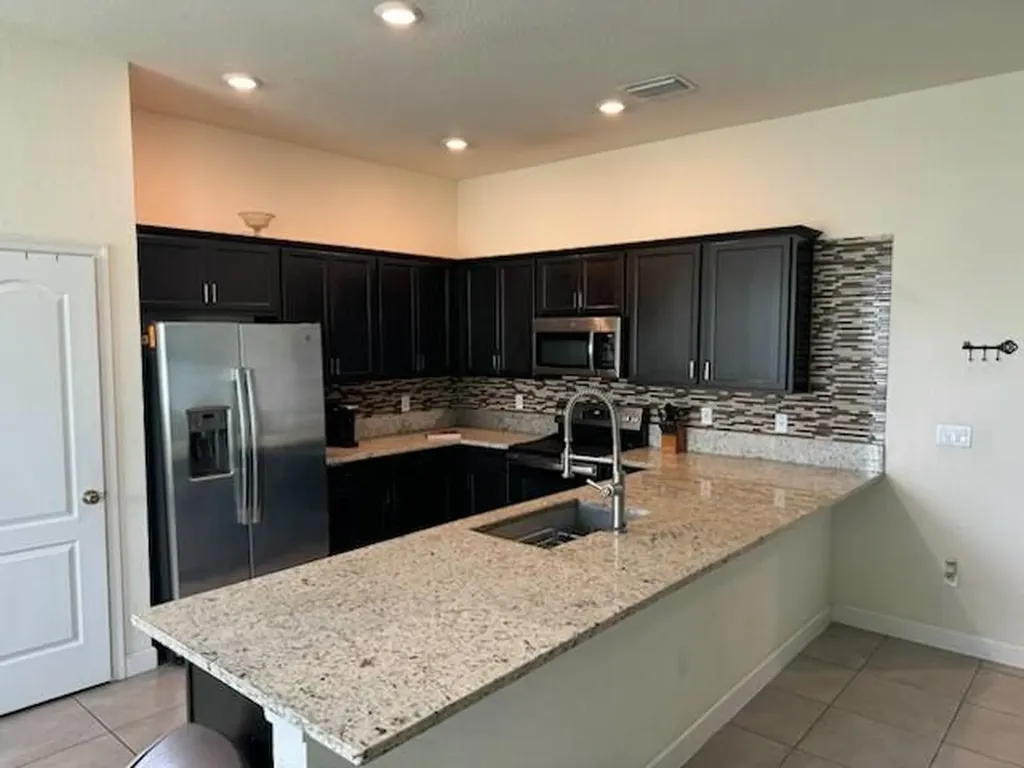 7401 NW Farnsworth Circle NW Port St Lucie FL 34987