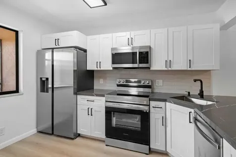 341 Lakeview Drive Weston FL 33326