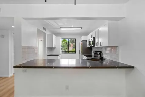341 Lakeview Drive Weston FL 33326