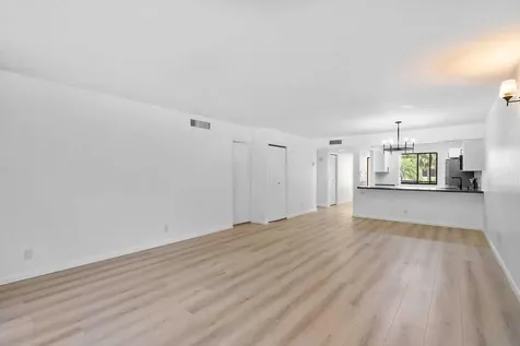 341 Lakeview Drive Weston FL 33326