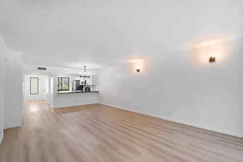 341 Lakeview Drive Weston FL 33326