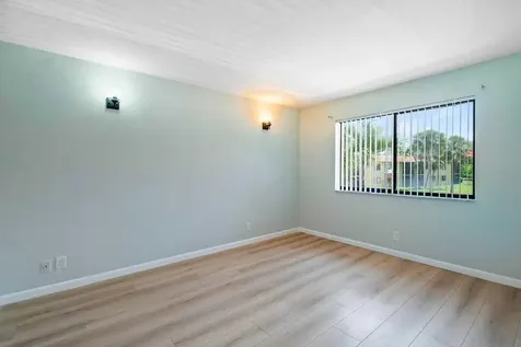 341 Lakeview Drive Weston FL 33326