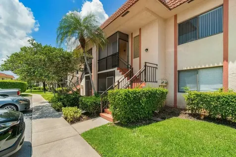 341 Lakeview Drive Weston FL 33326