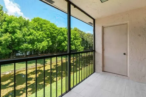 341 Lakeview Drive Weston FL 33326