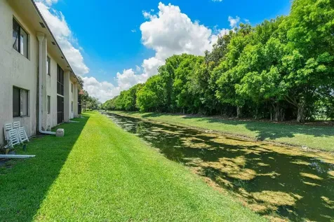 341 Lakeview Drive Weston FL 33326