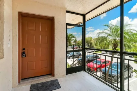 341 Lakeview Drive Weston FL 33326